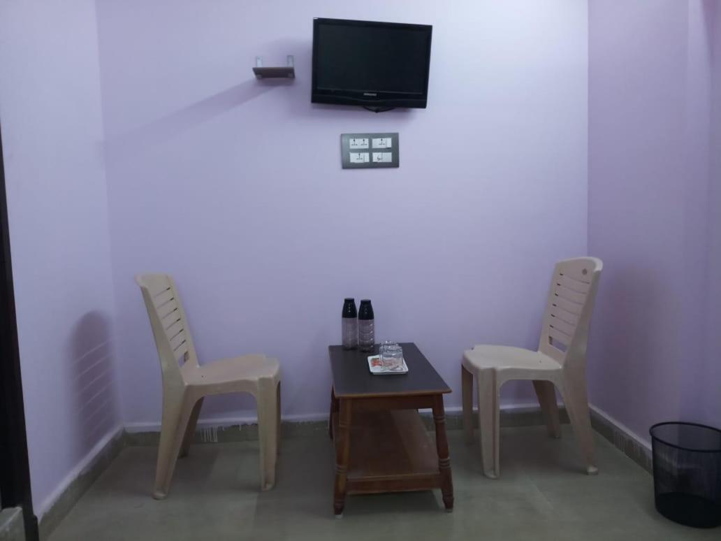 Sri Kousthubham Residency Hotel Tirupati Esterno foto